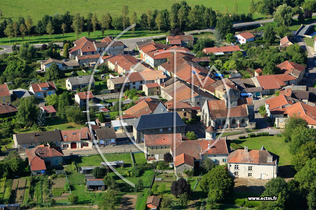 Photo arienne de Bazincourt-sur-Saulx