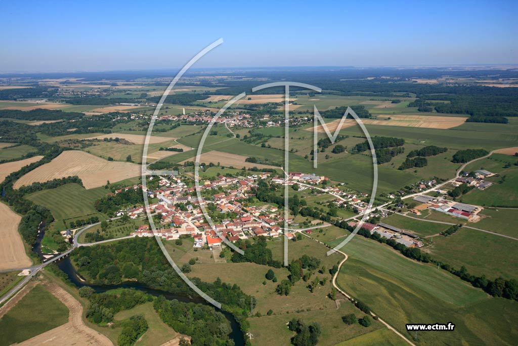 Photo arienne de Neuville-sur-Ornain