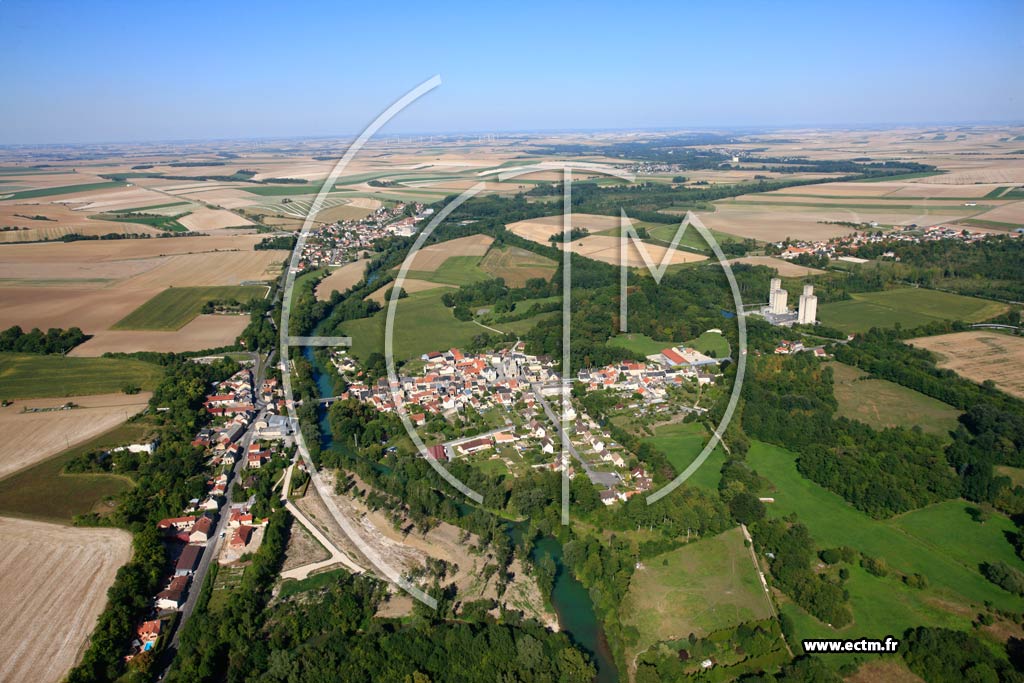 Photo arienne de Neufchtel-sur-Aisne