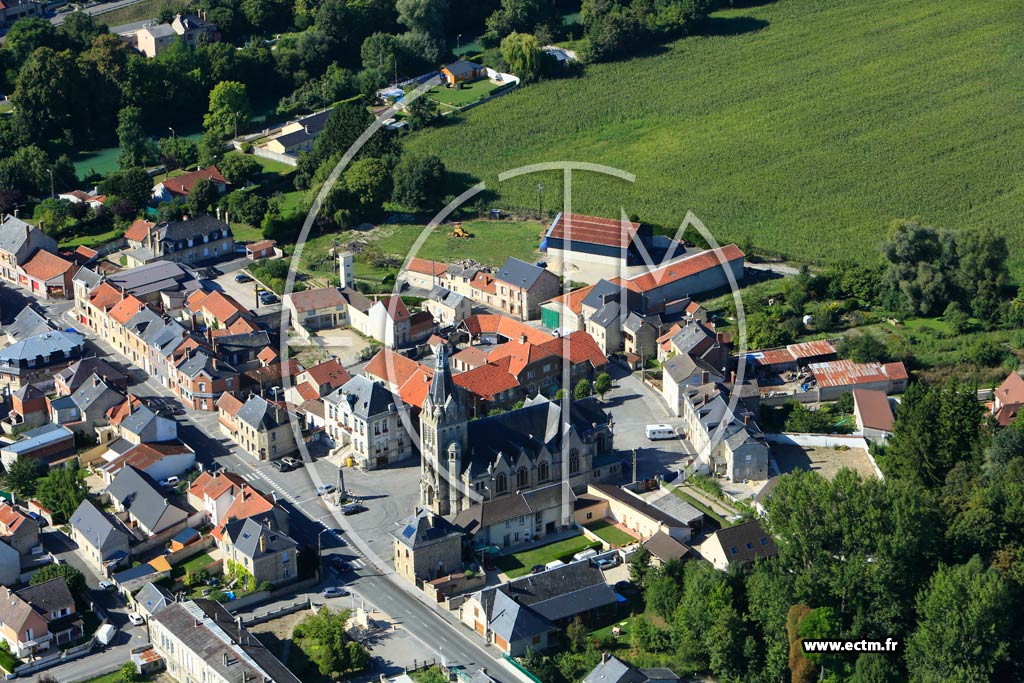 Photo arienne de Neufchtel-sur-Aisne