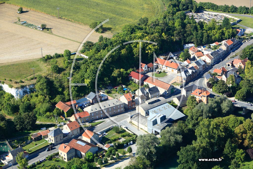 Photo arienne de Neufchtel-sur-Aisne