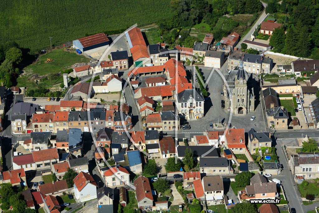 Photo arienne de Neufchtel-sur-Aisne