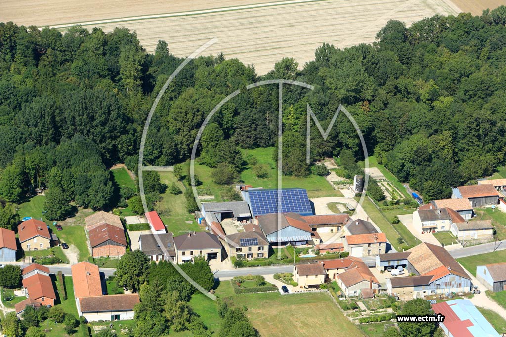 Photo arienne de Courtisols (Saint-Julien)