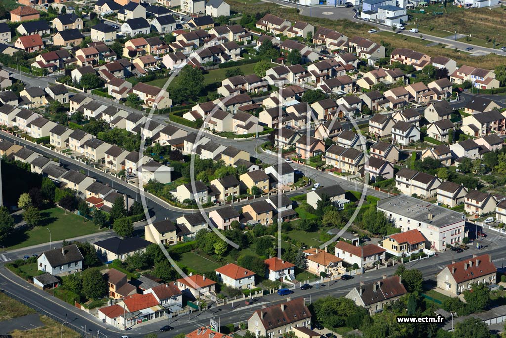 Photo arienne de Fagnires (Quartier les Collines)