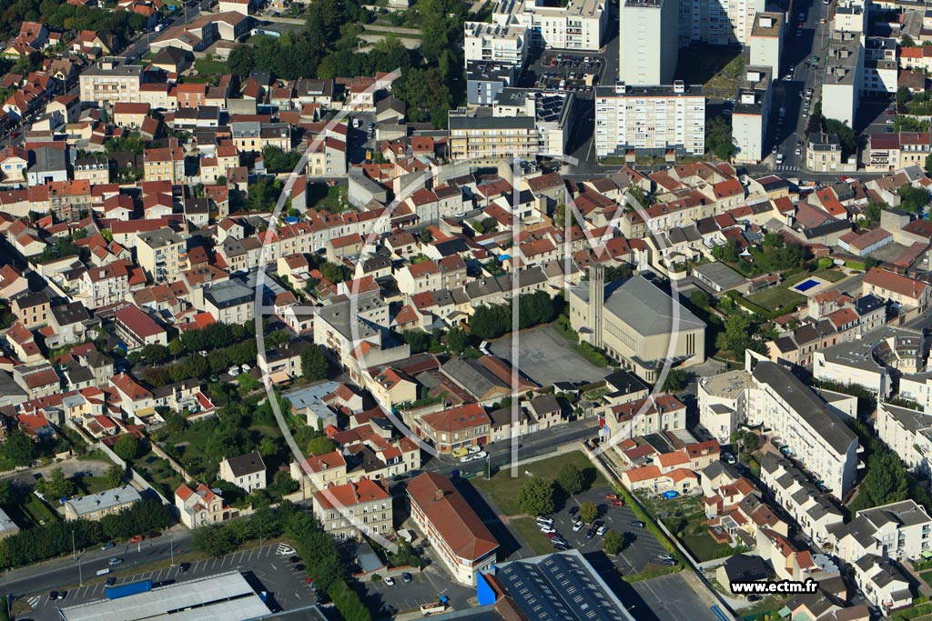 Photo arienne de Reims (Mont d'Arne)