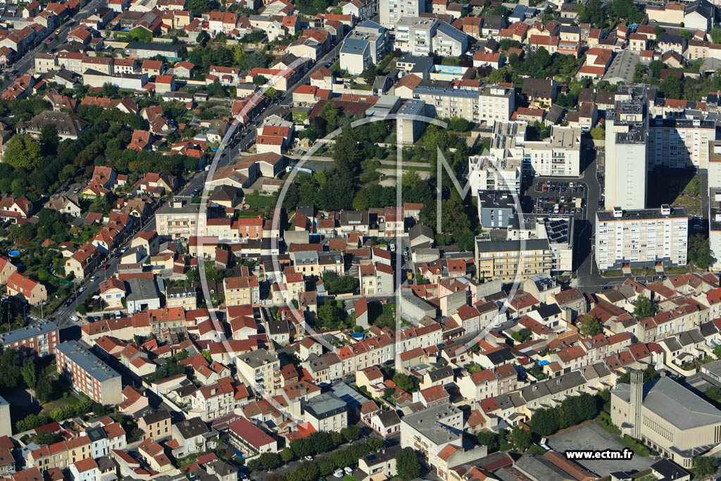Photo arienne de Reims (Mont d'Arne)