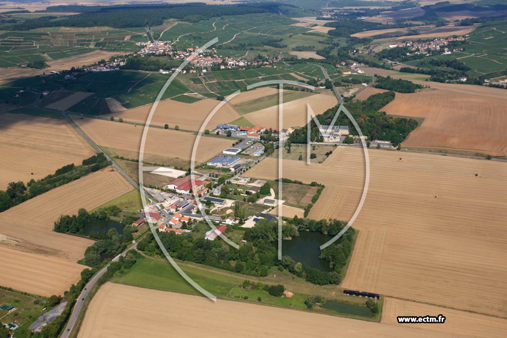 Photo arienne de Chtillon-sur-Marne (Le Clos de la Noue)