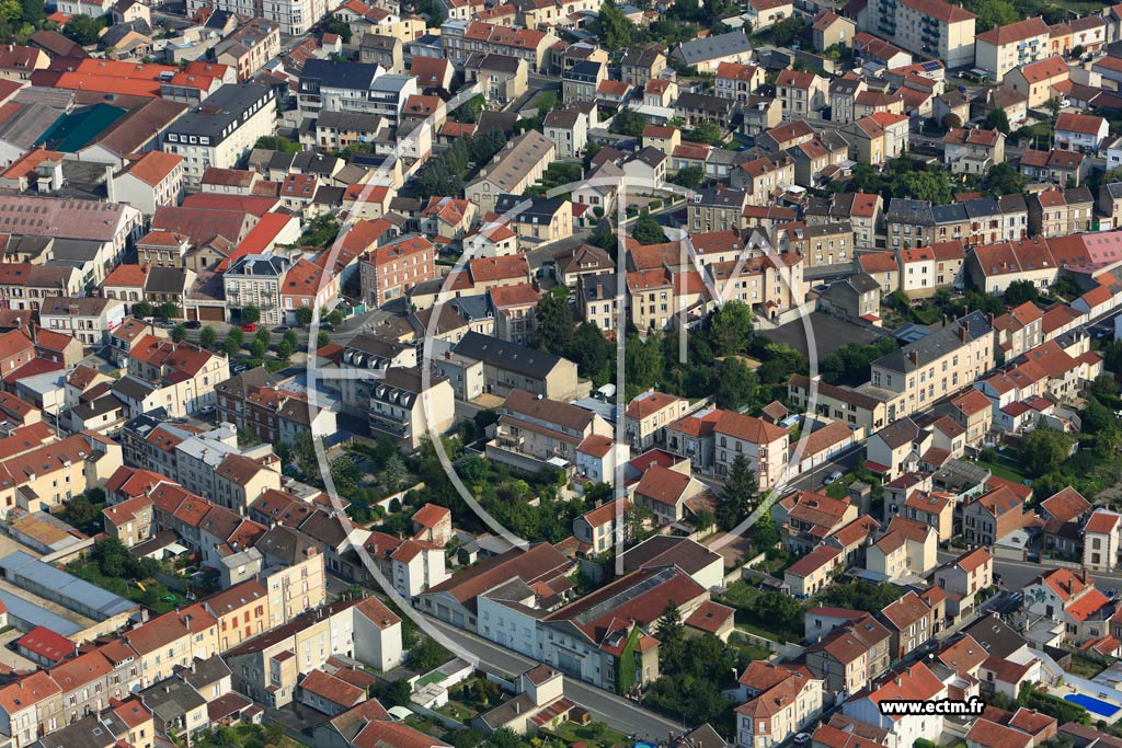 Photo arienne de pernay (La Villa)