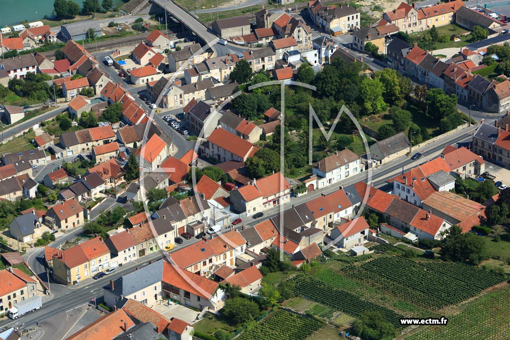 Photo arienne de Mareuil le Port