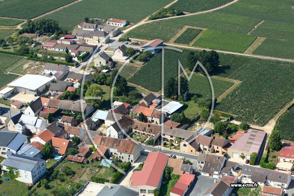 Photo arienne de Mareuil le Port (Cerseuil)
