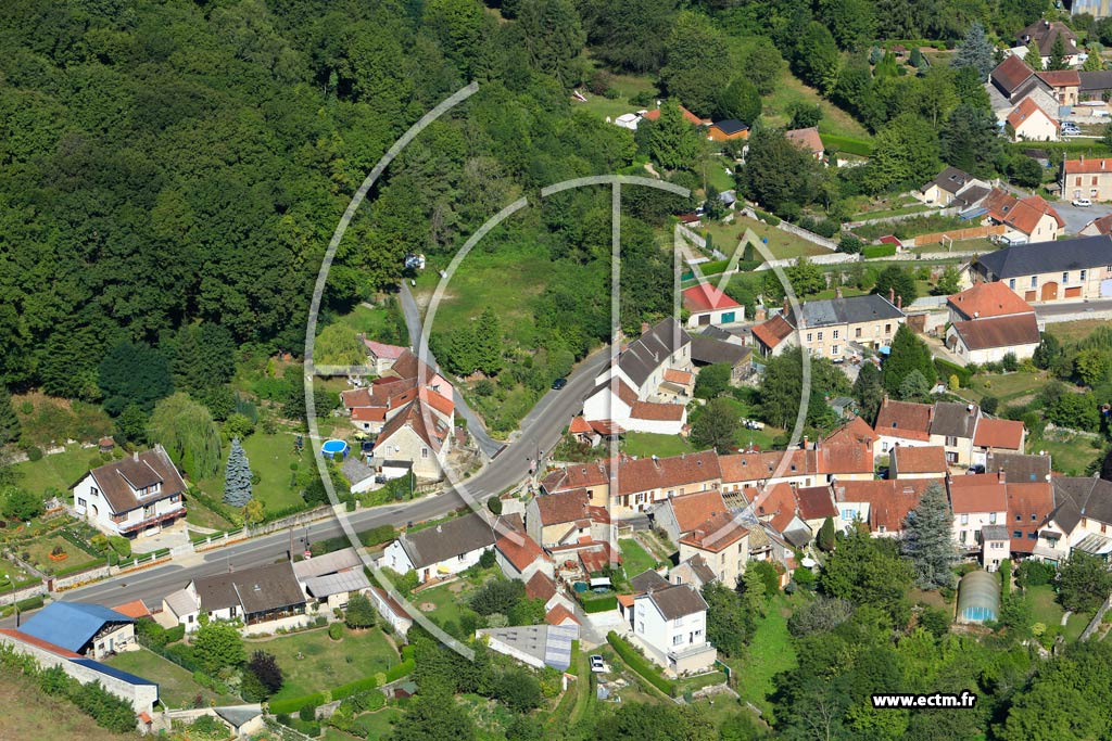 Photo arienne de Orbais-l'Abbaye