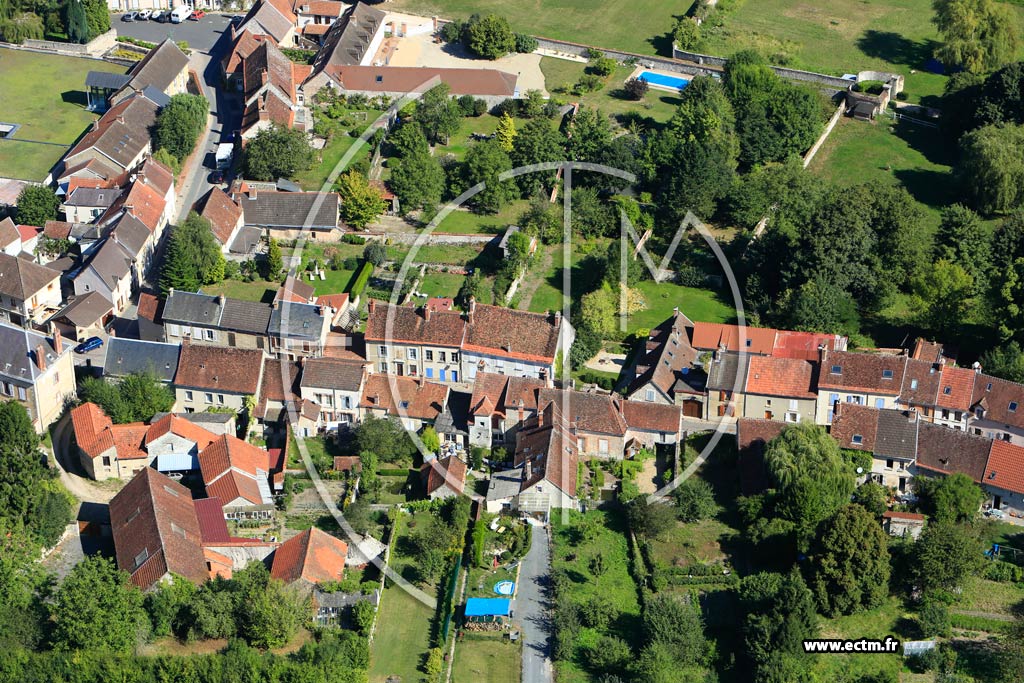 Photo arienne de Orbais-l'Abbaye