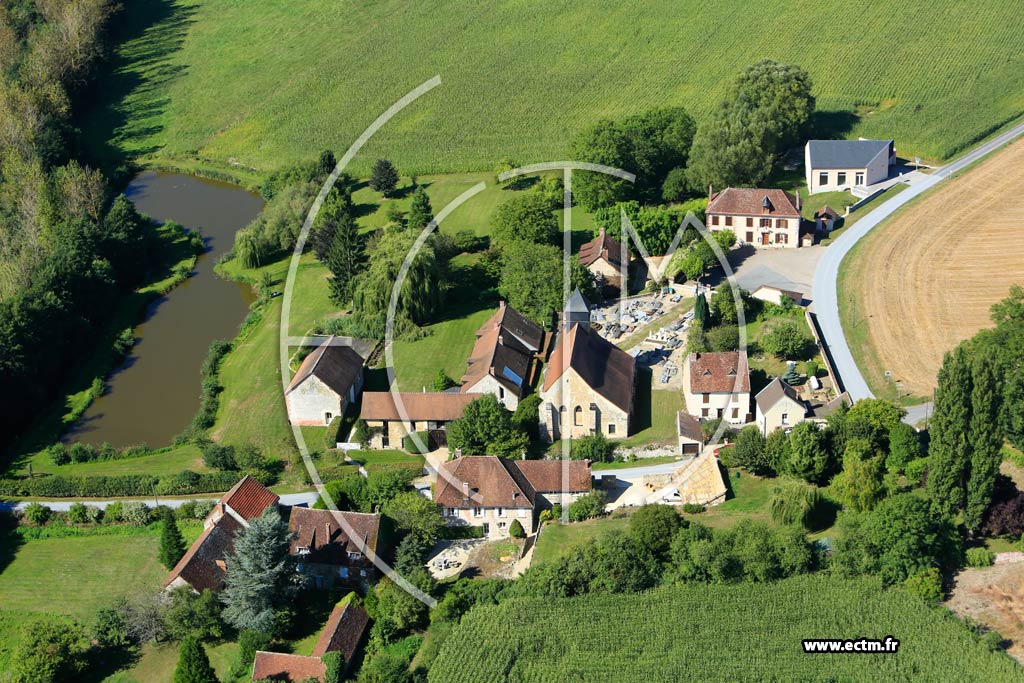Photo arienne de Suizy-le-Franc