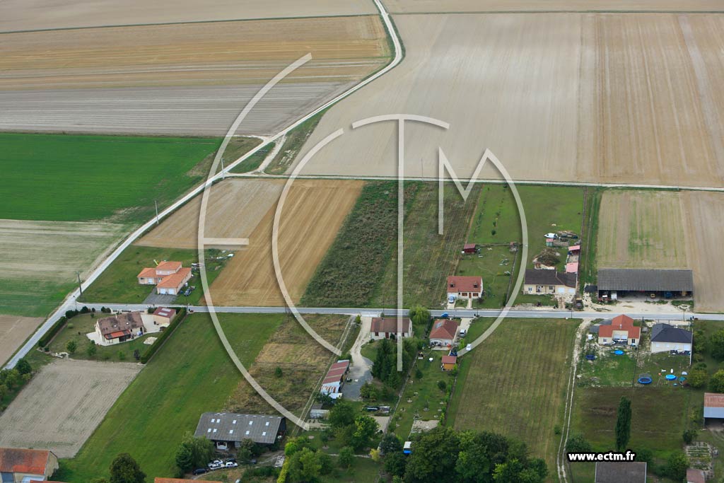 Photo arienne de Val-des-Marais (Coligny)