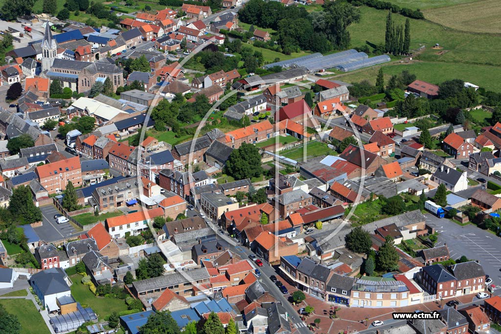 Photo arienne de Avesnes-les-Aubert