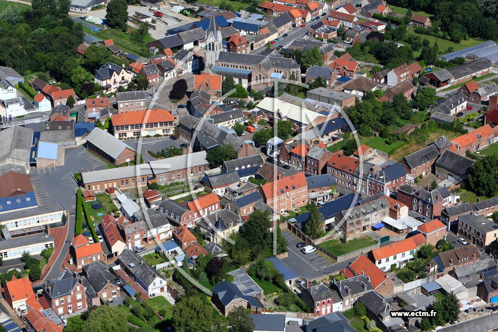 Photo arienne de Avesnes-les-Aubert