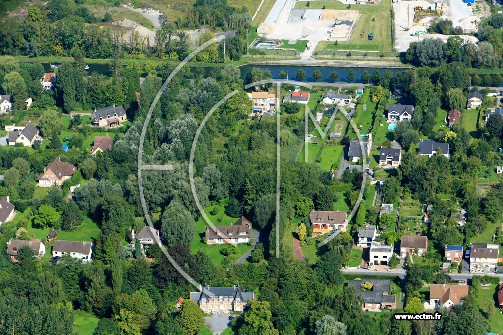 Photo arienne de Cambrai (Quartier de la Digue du Canal)