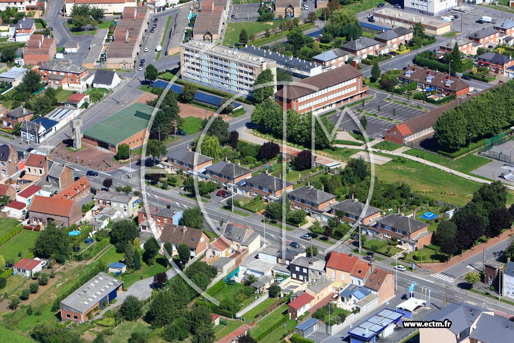 Photo arienne de Cambrai (Le Nouveau-Monde)