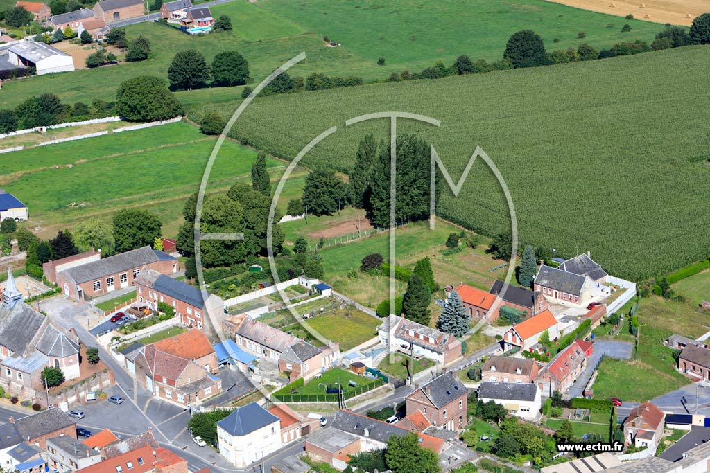 Photo arienne de Saint-Vaast-en-Cambrsis