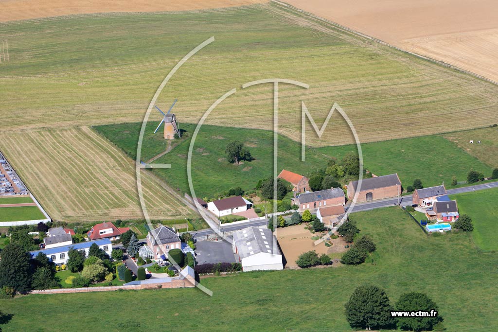 Photo arienne de Saint-Vaast-en-Cambrsis