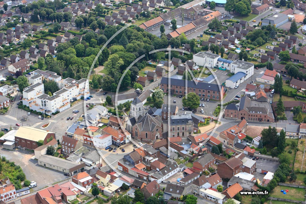 Photo arienne de Barlin (Quartier de l'Eglise)