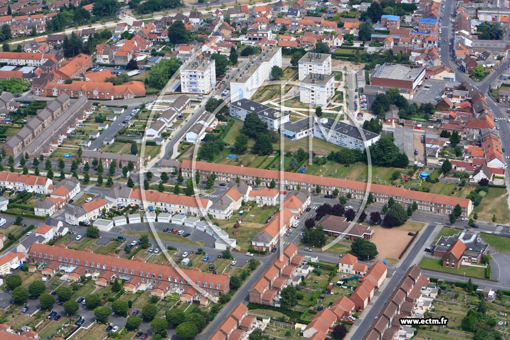 Photo arienne de Bruay-la-Buissire (Rues du Continent Amricain)