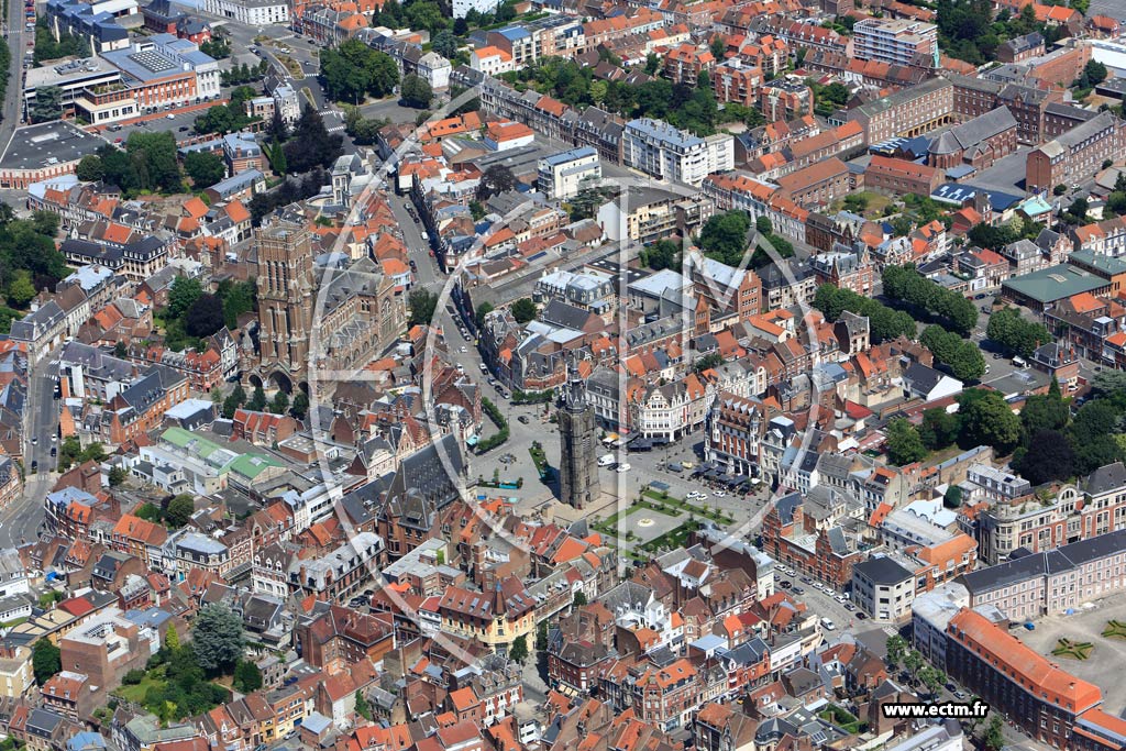 Photo arienne de Bthune (Grande Place)