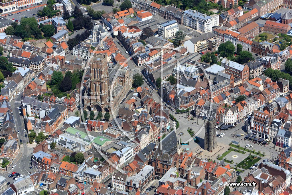 Photo arienne de Bthune (Grande Place)