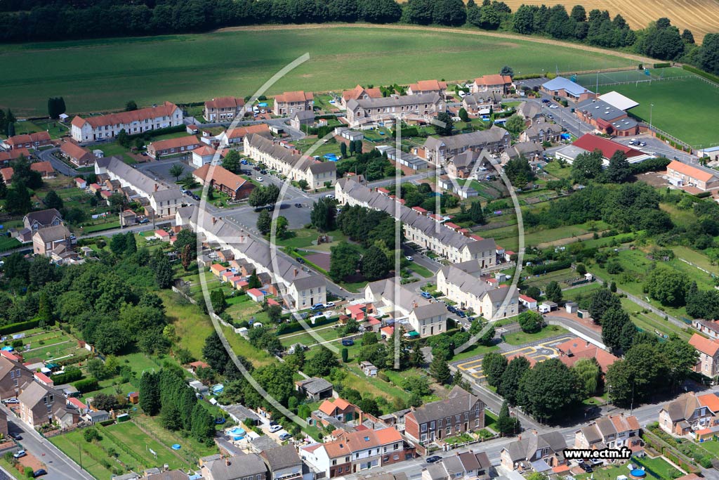 Photo arienne de Haisnes (Place Elie Reumaux)