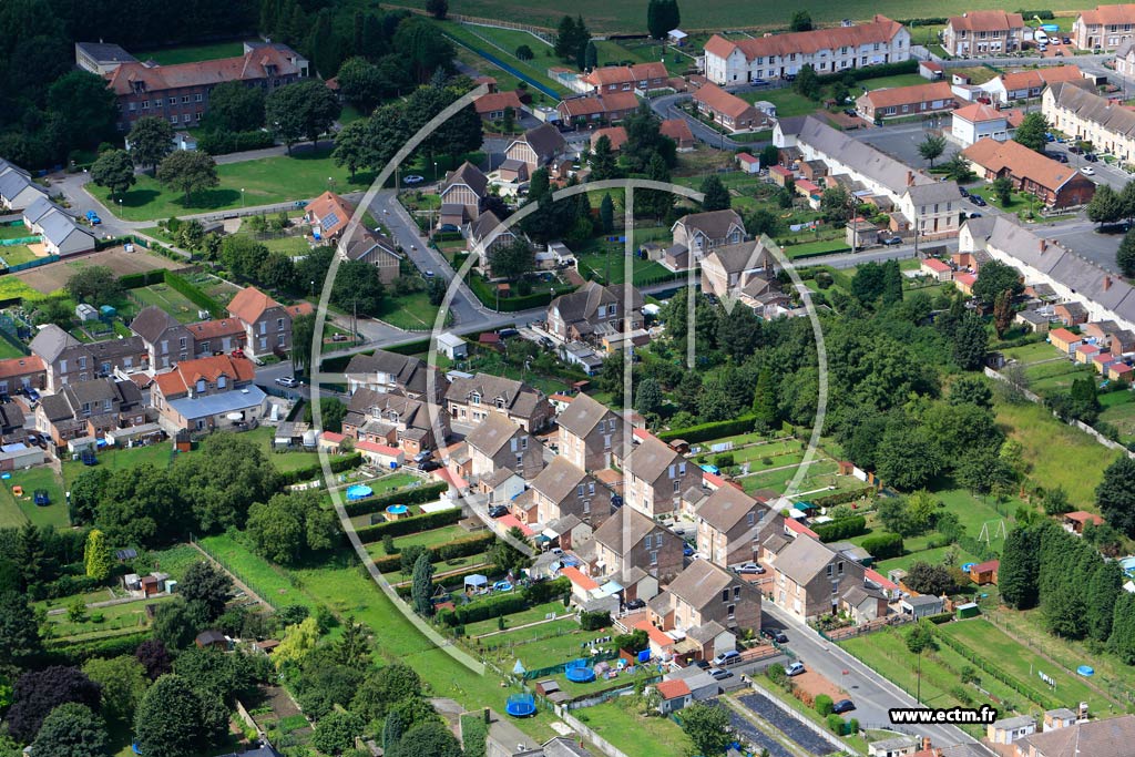Photo arienne de Haisnes (Place Elie Reumaux)
