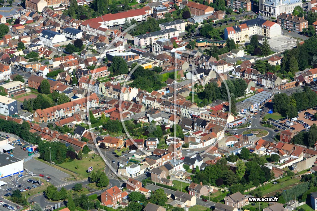 Photo arienne de Livin (Quartier de l'Htel de Ville)