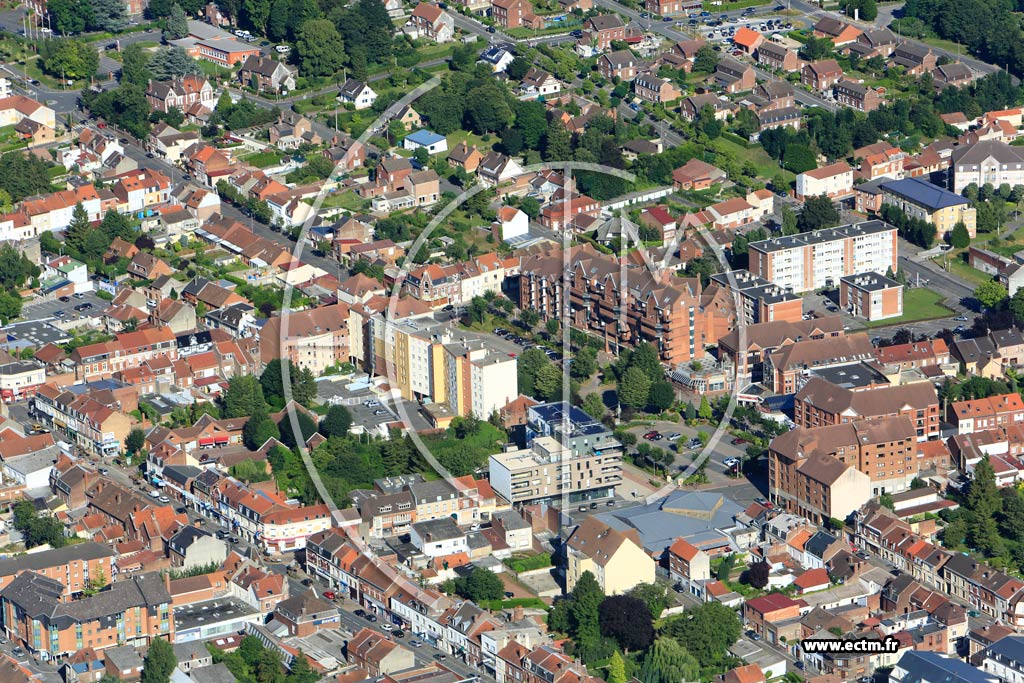 Photo arienne de Livin (Quartier de l'Htel de Ville)