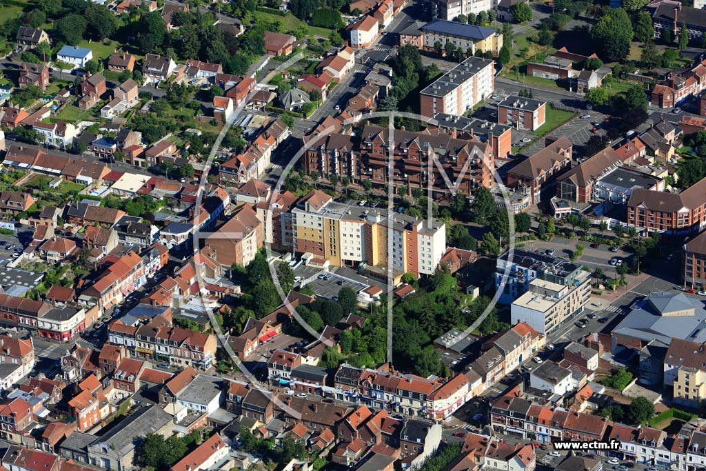 Photo arienne de Livin (Quartier de l'Htel de Ville)