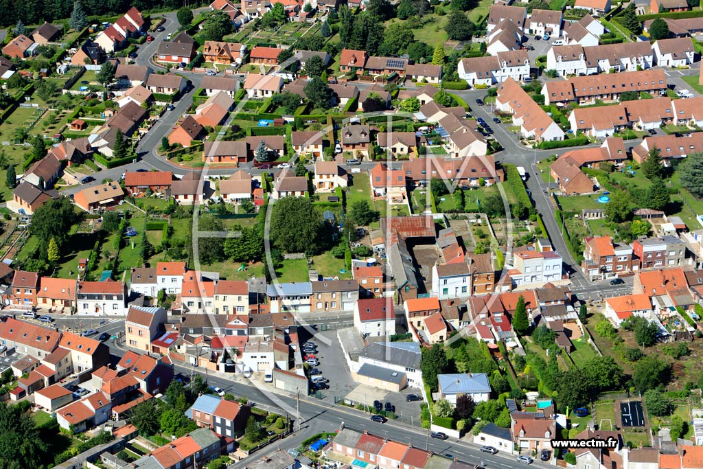 Photo arienne de Mricourt (Quartier des Rues Ferrer et 1er Mai)