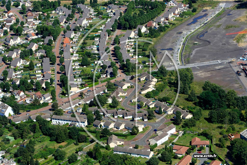 Photo arienne de Noyelles-Godault (Quartier du Centre et de l'Eglise)