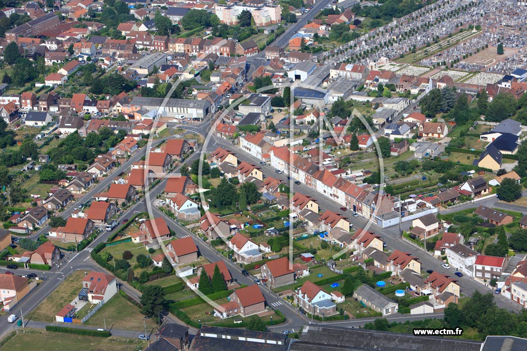 Photo arienne de Nux-les-Mines (Quartier du Lac)