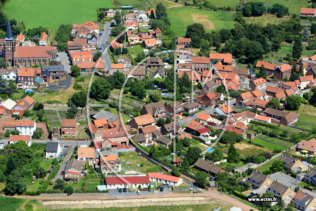 Photo arienne de Ostricourt (Quartier de l'Eglise)