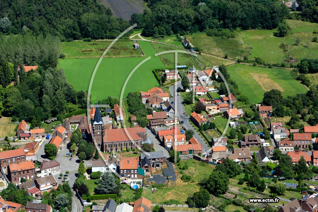 Photo arienne de Ostricourt (Quartier de l'Eglise)
