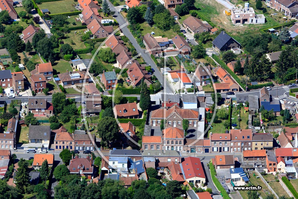 Photo arienne de Phalempin (Quartier de la Rue du Gnral De Gaulle)