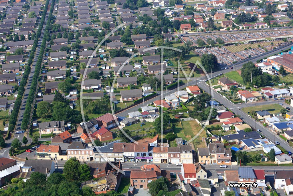 Photo arienne de Sains-en-Gohelle (Quartier de la Mairie)