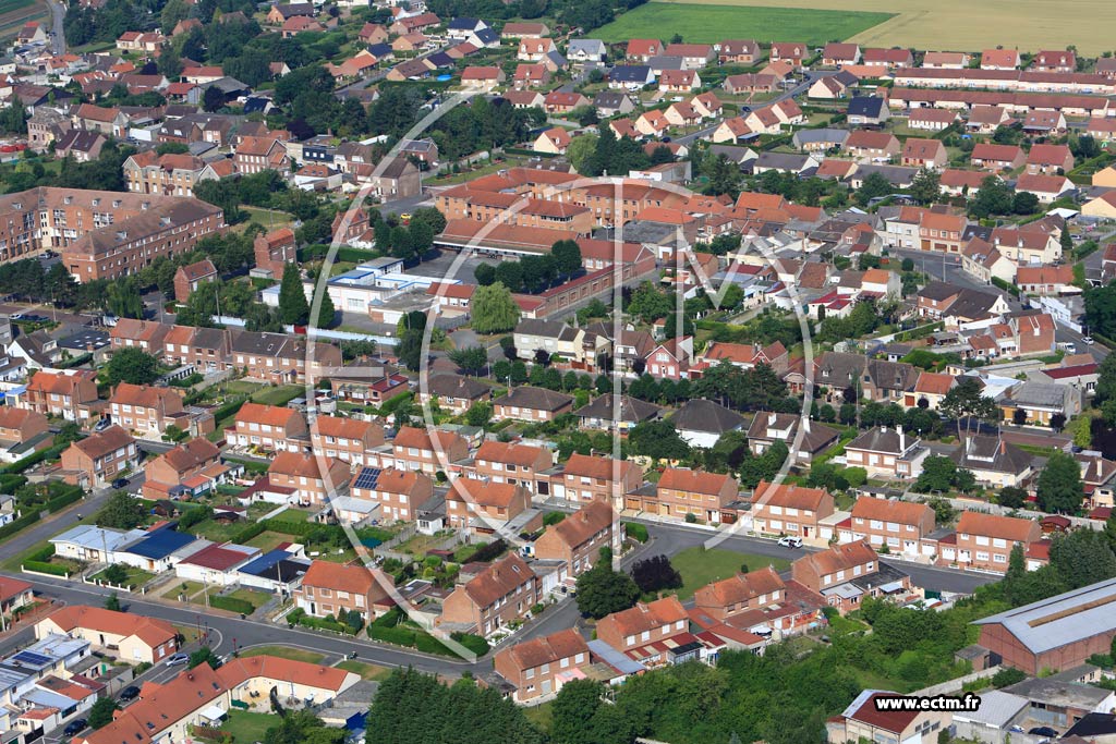 Photo arienne de Sains-en-Gohelle (Quartier de la Mairie)