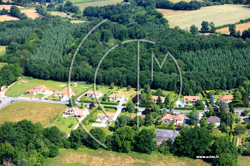 Photo arienne de Aixe-sur-Vienne (Pompadour)