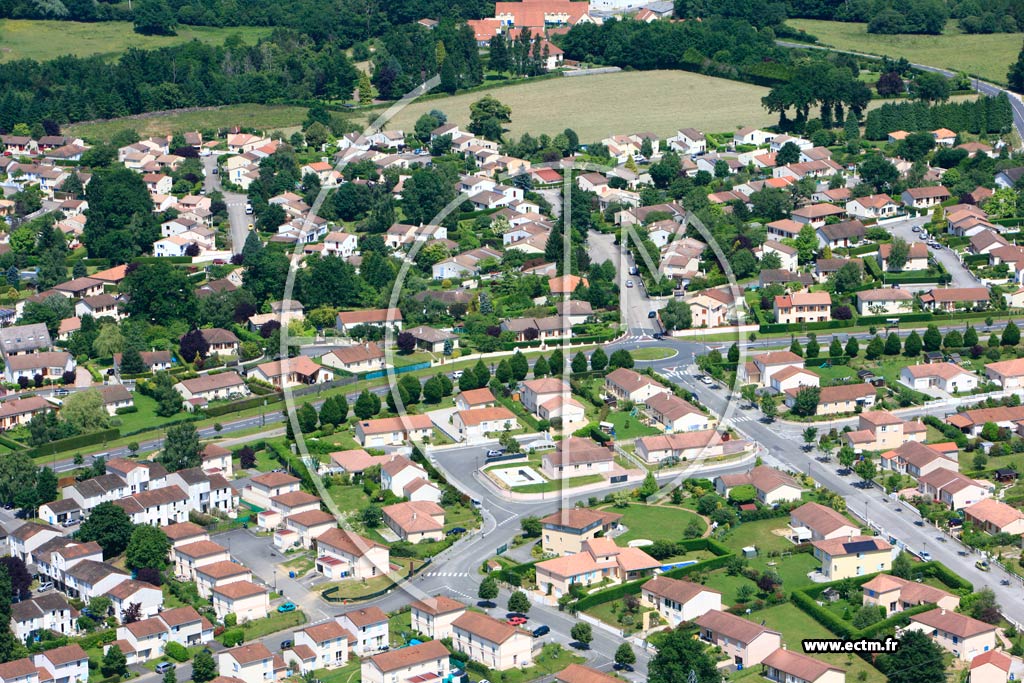 Photo arienne de Condat-sur-Vienne