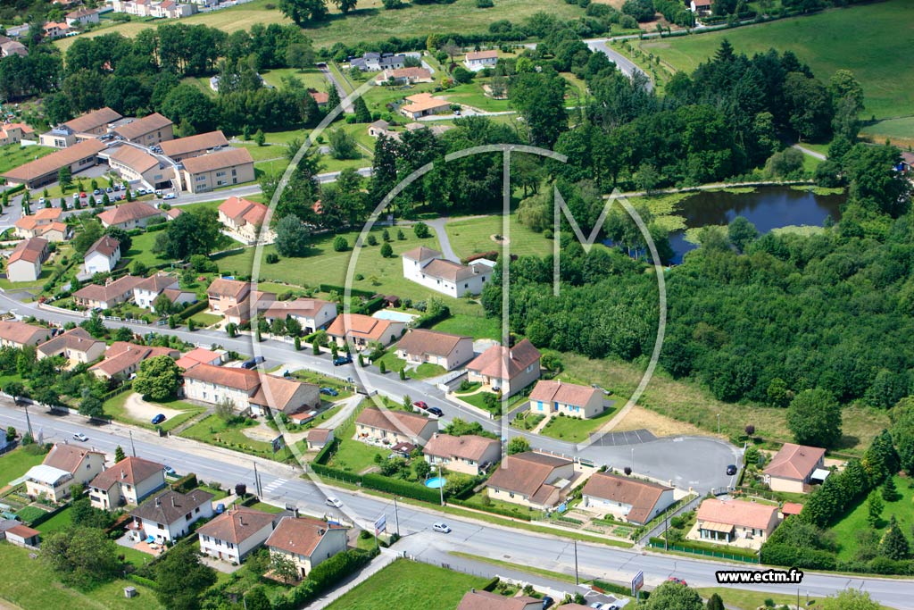 Photo arienne de Couzeix (Cit des Roches)