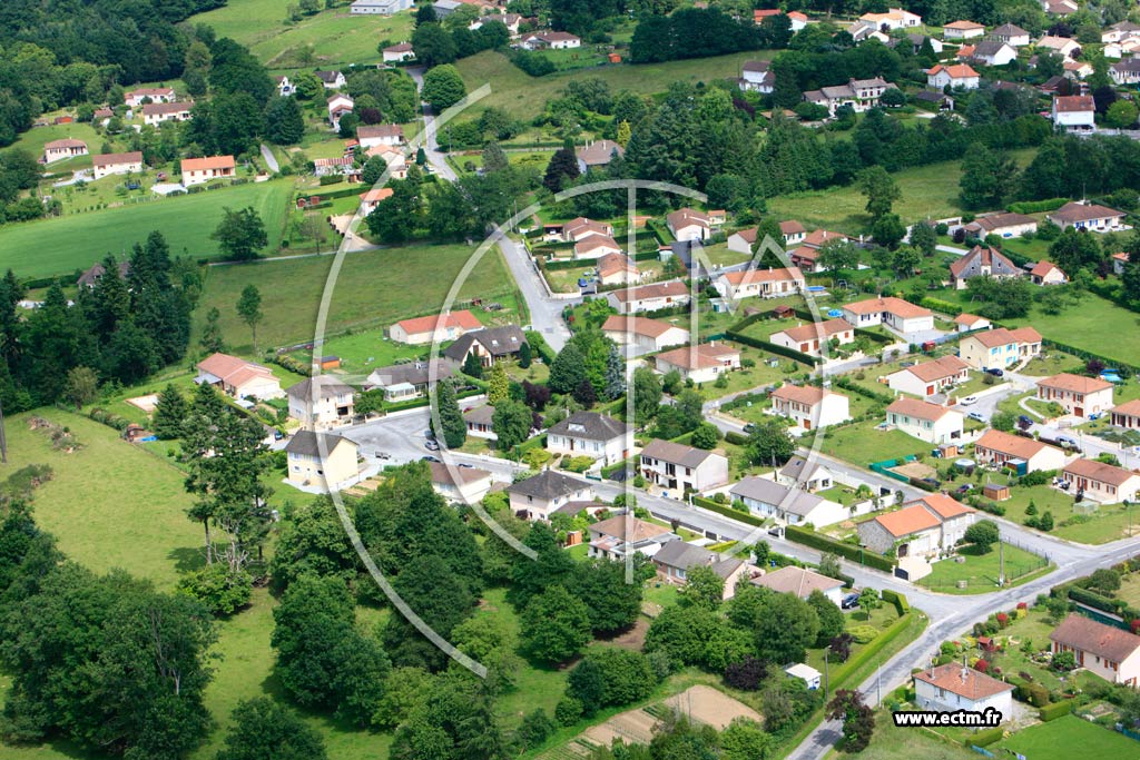 Photo arienne de Saint-Just-le-Martel