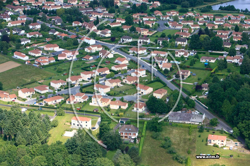 Photo arienne de Verneuil-sur-Vienne