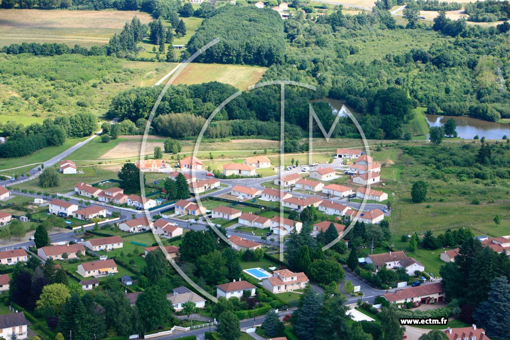 Photo arienne de Verneuil-sur-Vienne