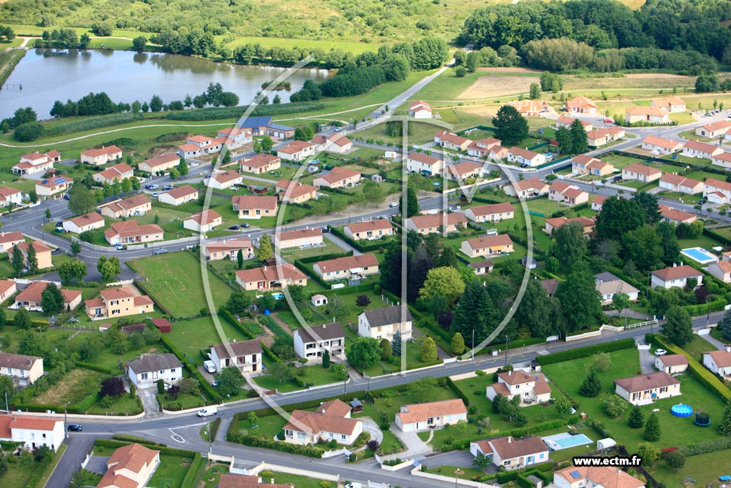 Photo arienne de Verneuil-sur-Vienne
