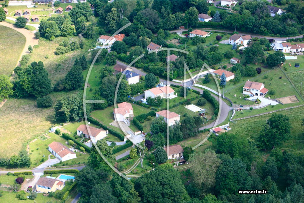 Photo arienne de Verneuil-sur-Vienne