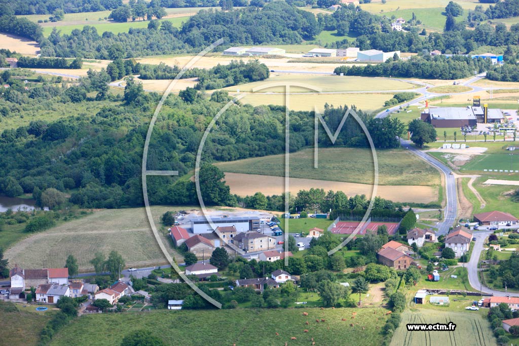 Photo arienne de Verneuil-sur-Vienne (Les Fonts)